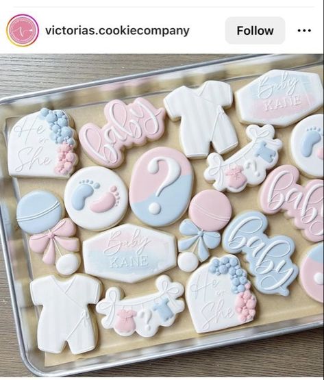 Gender Reveal Party Cookies, Simple Gender Reveal Party, Gender Reveal Dessert, Simple Gender Reveal, Gender Reveal Cookies, Farm Cookies, Idee Babyshower, Royal Iced Cookies, Cookies Theme