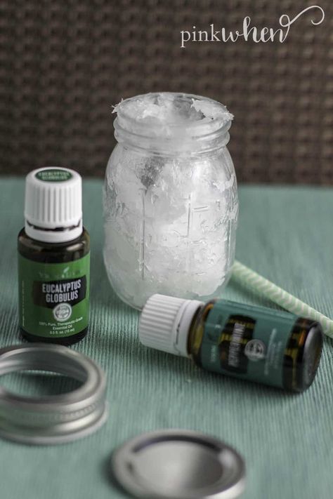 Easy 3 Ingredient Homemade Vicks Rub recipe for cold and flu season. Diy Vicks, Homemade Vicks, Vicks Rub, Diy Bug Repellent, Bug Repellent Spray, Homemade Sugar Scrub, Eucalyptus Radiata, Mason Jar Luminaries, Essential Oils For Colds