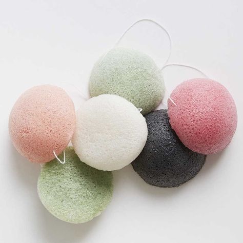 Made from 100% natural Konjac vegetable plant root. This product comes with no packaging as we seek to avoid unnecessary waste. The sponge is initially hard but softens when soaked in water and then is a very gentle cleanser for the face. French Pink Clay, Exfoliating Sponge, Vegan Body, Body Sponge, Daily Face Wash, Vegan Bath Products, Natural Sponge, Konjac Sponge, Facial Wipes