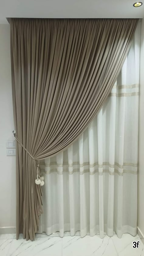 Elegant Curtains Bedroom, Curtains Holder, White Curtains Living Room, Latest Curtain Designs, Luxury Curtains Living Room, Pretty Door, Curtain Designs For Bedroom, Curtain Inspiration, Curtains Living Room Modern