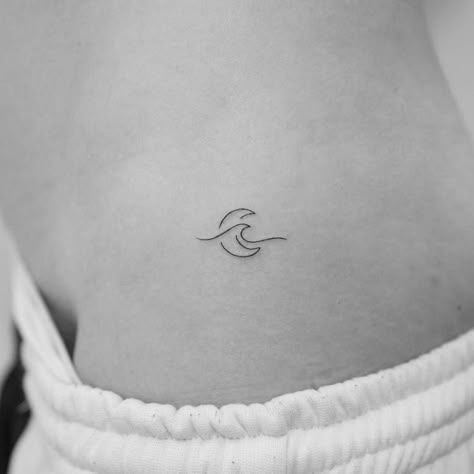 Fine Line Moon Wave Tattoo, Mini Full Moon Tattoo, Waves Small Tattoo, Minimalistic Tatoos Ideas, Sun And Moon With Waves Tattoo, Crescent Moon And Waves Tattoo, Wave With Moon Tattoo, Subtle Moon Tattoo, Moon And Sea Tattoo Minimalist