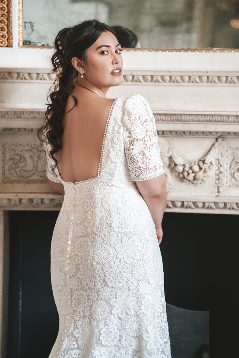 Demure lace sheath gown, accented with a short puffed sleeve and square low back @Netflix #bridgerton #lacesheathgown #laceweddinggown #alloverlacegown #weddinggownwithsleeves Curvy Bride Dress, Wedding Dresses For Short Bride, Wedding Gown With Sleeves, Short Bridal Gown, Short Bride, Ethereal Wedding Dress, Tule Rok, Bridgerton Inspired, Sheath Wedding Gown