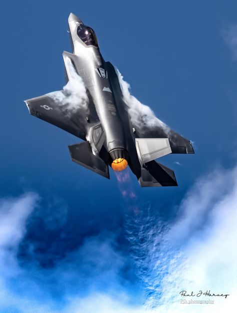 https://flic.kr/p/288DVz3 | USAF F-35 at RIAT 18 F-14d Super Tomcat, Fighter Planes Art, Supersonic Aircraft, Fighter Planes Jets, Jet Fighter Pilot, F 35 Lightning Ii, Stealth Aircraft, Us Military Aircraft, Airplane Fighter