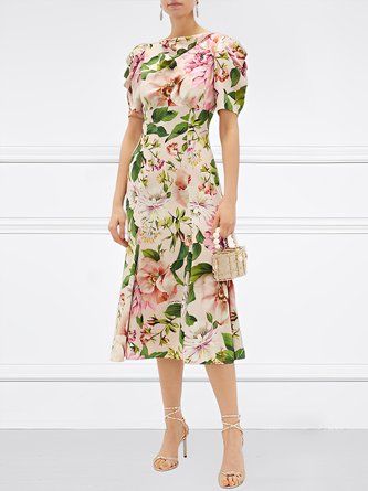 Silk Charmeuse Dress, Inexpensive Dresses, Charmeuse Dress, Dress Name, Dress With Floral Print, Design Moda, Dolce Gabbana Dress, Fitted Midi Dress, Vacation Dress