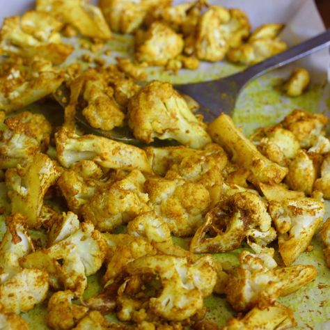 Cauliflower Recipes Indian, Indian Cauliflower Recipes, Recipes With Cauliflower, Indian Cauliflower, Vegetable Fritters, Roasted Cauliflower Recipe, Indian Masala, Roasted Cauliflower Recipes, Cauliflower Recipe