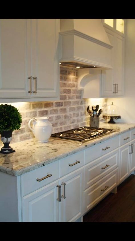 Cream And Brick Kitchen, White Kitchen With Red Brick Backsplash, Chicago Brick Backsplash Kitchen, Light Brick Backsplash Kitchen, White Wash Brick Backsplash Kitchen, Kitchen White Brick Backsplash, Farmhouse Kitchen Brick Backsplash, Brick Backsplash Kitchen Farmhouse Style, Kitchen With Brick Backsplash