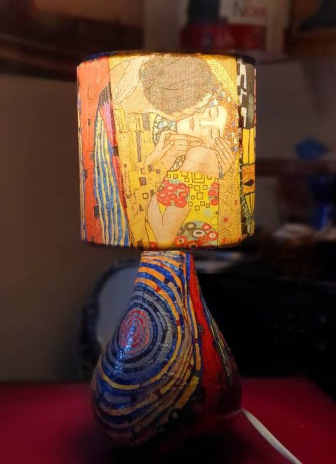 Unusual Bedside Tables, Klimt The Kiss, 광고 디자인, Abstract Collage, Livingstone, Small Table Lamp, Table Lamp Design, Dream Room Inspiration, The Kiss