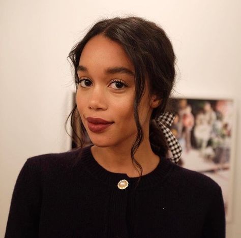 Laura Harrier, Model Tips, Young Woman, Beauty Inspiration, Pretty Face, Hair Goals, A Black, Balayage, Pretty People