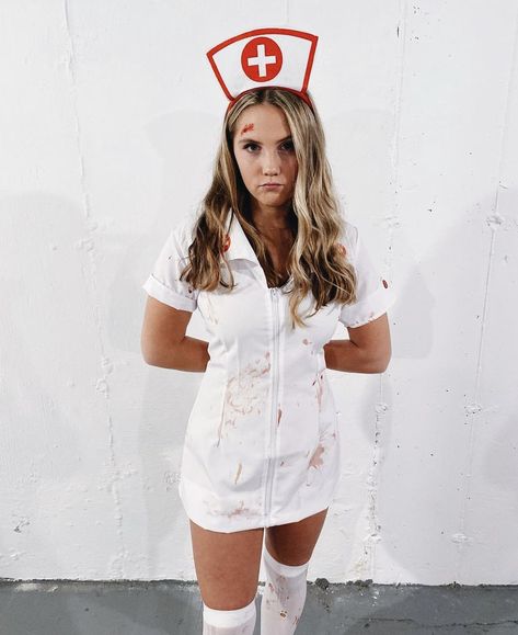 Hot Doctors Female Costume, Killer Nurse Costume, Classic Halloween Costumes For Women, Nurse Outfit Halloween, Halloween Nurse Costumes, Nurse Costume Women, Halloween Nurse Makeup, Nurse Halloween Costumes, Nurse Costume Halloween