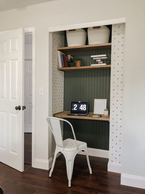 Closet Office Nook, Coat Closet Office, Desk Nook In Closet, Diy Desk Nook, Tiny Desk Organization, Closet To Desk Conversion, Small Nook Ideas Bedroom, Closet Turned Into Desk Area, Small Closet Desk