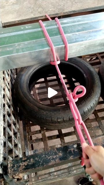 Sokha diy on Instagram: "Trucker's hitch." Truckers Knot, Hitch Knot, Machining Metal Projects, Survival Knots, Best Knots, Knots Guide, Knot Tying, Rope Diy, Knots Diy