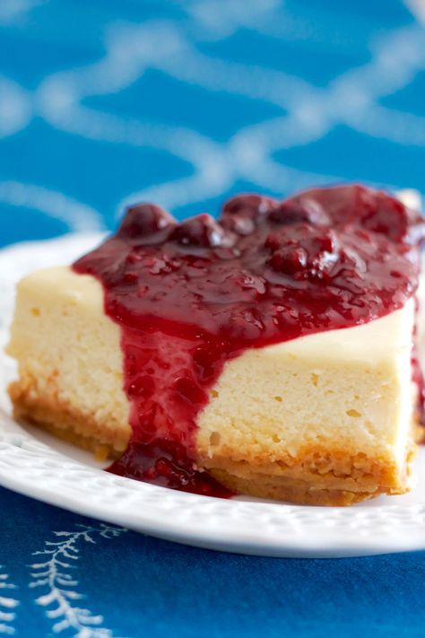 Classic cheesecake topped with four type of berries – blueberry, strawberry, blackberry, and raspberry. If these berries are not available, feel free to use and combine any fresh or frozen berries for the sauce. Berry Sauce For Cheesecake, Berries Sauce, Mixed Berry Sauce, Tea Breads, Cheesecake Photos, Roasted Grape Tomatoes, Crispy Sweet Potato Fries, Mini Carrots, Tea Bread