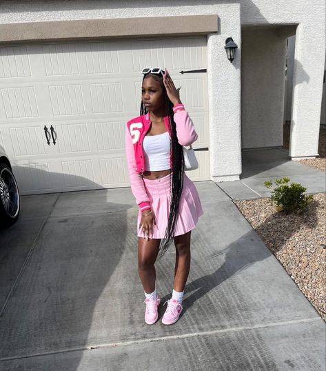 Pink Birthday Outfit 13, Birthday Outfits Black Teenage Girl, Birthday Outfits Black Girls Teens, Birthday Outfit Black Teenage Girl, Sneaker Ball Outfit Ideas Pink, Cute 13th Birthday Outfits, Pink Bday Outfit Ideas, Birthday Outfits For 14th Birthday, Sweet 16 Outfits Summer