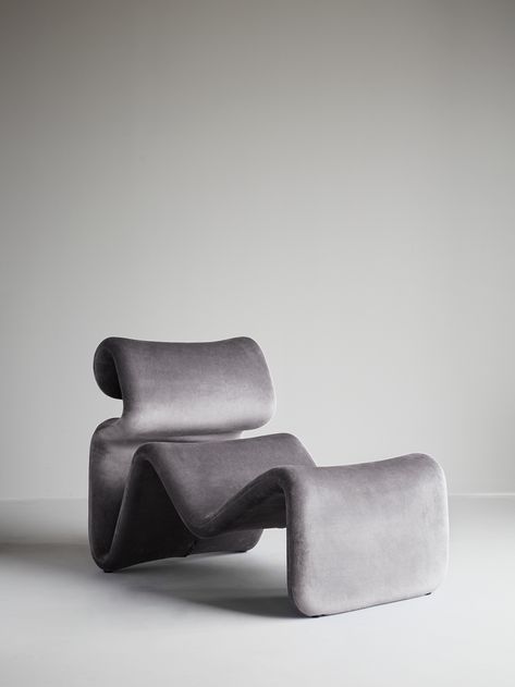 With its unique design and unrivaled comfort, the Etcetera series has conquered the design world since the 70s when it was originally designed by Jan Ekselius. In a unique partnership, Artilleriet and Ekselius have resumed production of the Swedish design classic to ensure its continued presence in homes worldwide. The Loungechair is part of design tradition and will lift any interior while being exceptionally inviting considering comfort.    [b]Material[/b]  Organic cotton velour, resilient str Smaland, Famous Furniture, Blush Pink Chair, Purple Chair, Mid Century Living Room, Pink Chair, White Chair, Plywood Furniture, Diy Chair