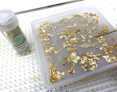 How to Make Resin Jewelry Dishes with Faux Gold Leaf Flakes - The Beading Gem's Journal Gold Leaf Resin Art, How To Make Resin Jewelry, Faux Gold Leaf, How To Make Resin, Gold Acrylic Paint, Square Jewelry, Free Jewellery Making Tutorials, Resin Tutorial, Gold Flakes