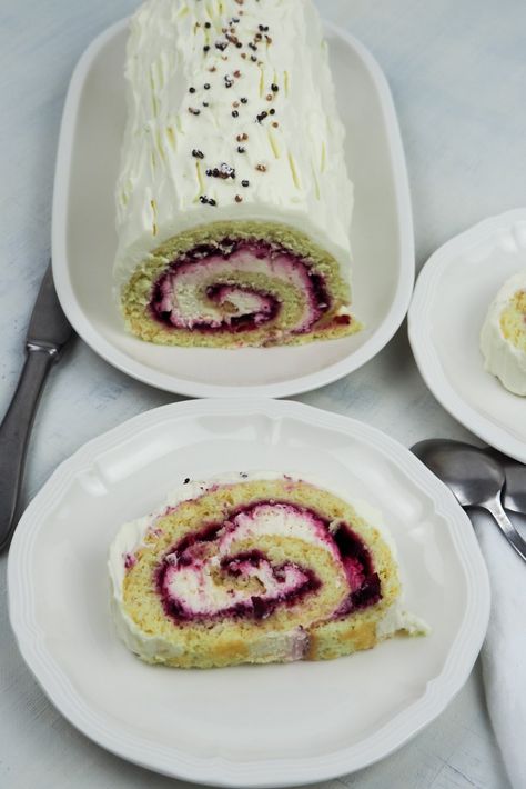 Vegan Winter Swiss Roll - Plant-based Recipes Vegan Swiss Roll, Jelly Rolls Recipe, Zumbo's Just Desserts, Moist Sponge Cake, Vegan Jelly, Dairy Free Baking, Vegan Pastries, Cranberry Jam, Cake Roll Recipes