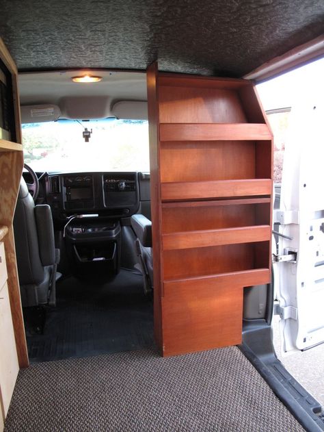 Travel Trailer Storage, Van Remodel, Custom Rv, Kombi Motorhome, Van Dwelling, Diy Campervan, Van Storage, Rv Travel Trailers, Kombi Home