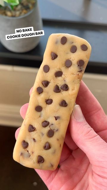 We’re Hungry on Instagram: "No bake cookie dough bar instructions below… -1 ½ Tbsp. (20g) Melted Butter  -1 ¾ Tbsp. (25g) Brown Sugar -¾ Tbsp. (10g) Milk -⅓ Cup (40g) *All-Purpose Flour (heat treated) -⅛ Tsp. Baking Soda -4 Tbsp. Mini chocolate Chips  1. *Microwave the flour in four 30-second increments, stirring between each one. Give it a mix and let it cool. 2. Mix the brown sugar, milk, and butter in a bowl to combine. 3. Add the heated flour and baking soda to the bowl and mix to form a do No Bake Cookie, Mosquito Trap, Airplane Essentials, Sweet Dishes Recipes, Quick Recipes Snacks, Easy Baking Recipes Desserts, Easy Snack Recipes, Sweet Snacks Recipes, Tasty Baking