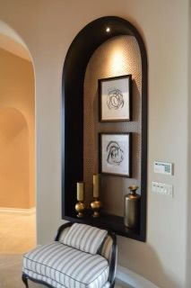 Wall Niche Styling, Arched Niche Decor, Art Niche Decorating Ideas, Decorating A Niche In A Wall, Wall Niche Decor Ideas, Wall Niches Ideas, Niche Decor Ideas, Niche Decorating Ideas, Niche In Wall