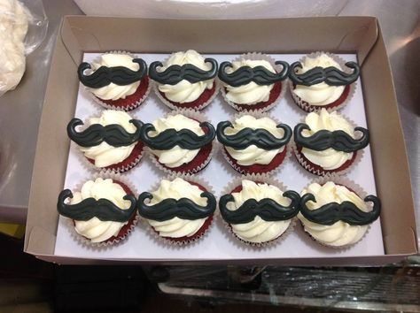 Mustache Cupcakes, Cake Decorating Set, Cake Studio, Body Butter, Cake Decorating, Cupcake, Muffins, Butter, Cake