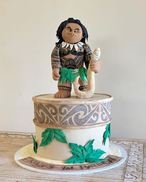 Mastello Creations on Instagram: "I’ve waited years to make a Maui themed cake. I was pretty excited to make this cake for little Maui’s first birthday. It is such a fun theme. . . . #cake #cakes #cakeporn #caked #cakedecorating #cakestagram #cakesofinstagram #cakesaustralia #fondantcake #customcakes #customcake #birthday #birthdaycake #cakesforboys #cakesforkids #cakesforalloccasions #maui #mauicake #disneycake #disneymoana #handmade #caketopper #teammastello #mastellocreations" Moana Maui Cake, Maui Birthday Party For Boys, Maui Birthday Cake, Maui Cake, Luke 4, Maui Moana, Moana Birthday, Disney Cakes, Disney Moana