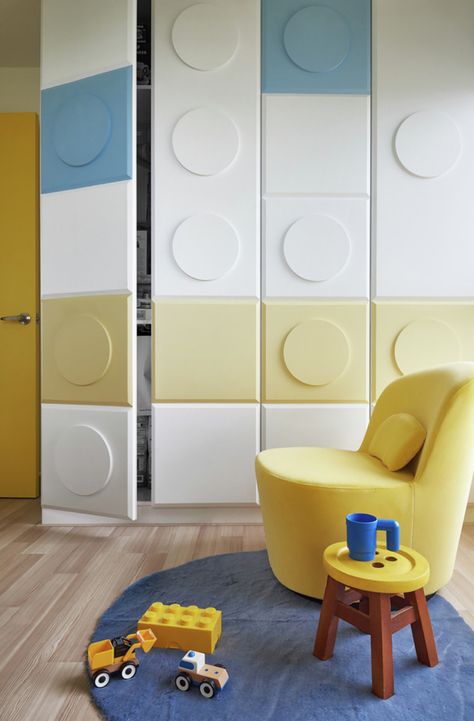 PARED Kids Wardrobe Design, Modern Kids Room Design, Lego Play, Themed Kids Room, Yellow Furniture, Play Kitchens, Modern Kids Room, Perfect Room, Lego Room