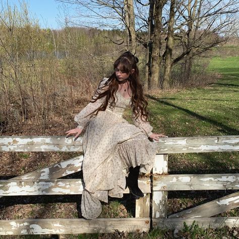 Cottagecore Summer Outfits, Prairie Aesthetic, Prairie Fashion, Lgbtq Fashion, Ren Faire Costume, Gunne Sax Dress, Princess Aesthetic, November 3, Rustic White