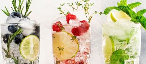 Looking for refreshing mocktail recipes? Check out this collection of non-alcoholic cocktails that are perfect for any occasion! Tropic like it’s hot this summer with these epic mocktails perfect for parties, barbeques or chilling at home. #pineapplecocktails #nonalcoholic #mocktails#drinkrecipes #tropicaldrinks #partyideas #yum #refreshing Almond Flour Tortilla Recipe, Refreshing Mocktail, Clean Eating Crockpot, Weight Watchers Crock Pot Recipes, Xmas Goodies, Keto Smoothie, Mocktail Recipes, Bariatric Eating, Chicken Quinoa