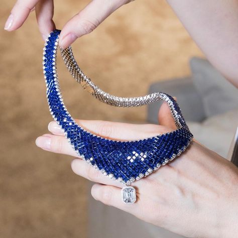 Vip Design, Sapphire Diamond Necklace, Katerina Perez, Designers Jewelry Collection, Diamond Necklace Designs, Fancy Necklace, Tiffany Jewelry, Stylish Necklace, Sapphire Pendant