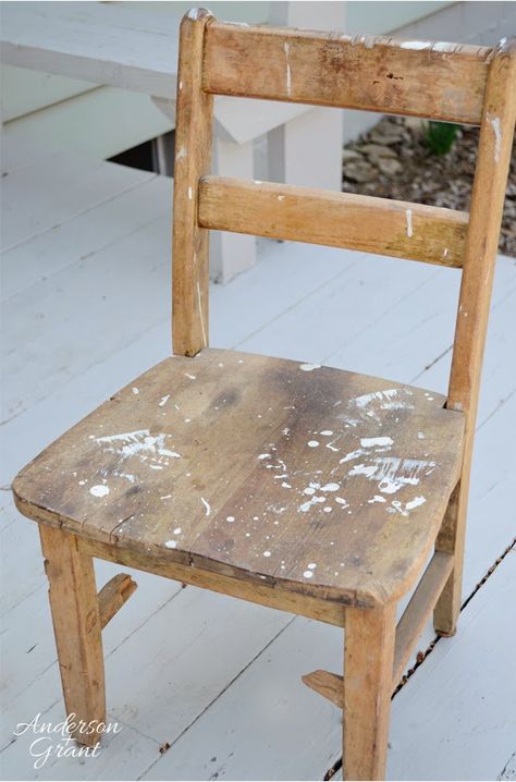 Before & After | Beauty is in the Imperfection | ANDERSON+GRANT Dining Chair Makeover Upholstery, Painting Old Chairs, Wooden Chair Makeover, Wood Chair Makeover, Painted Kids Chairs, Painted Wooden Chairs, Painted Wood Chairs, Old Wooden Chairs, Upcycle Chair