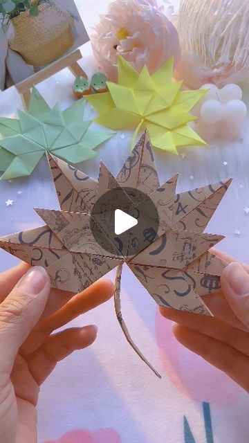 paper crafts creator on Instagram: "During the graduation season, gift a folded maple leaf bookmark to celebrate their achievements! 🍁📚 #OrigamiTutorial #Origami #MapleLeafBookmark #BookmarkOrigami #GraduationGifts" Origami Maple Leaf, Teabag Folding, Craft Ideas Paper, Leaf Bookmark, Origami Bookmarks, Origami Gifts, Folding Paper, Origami Ideas, Leaf Cards