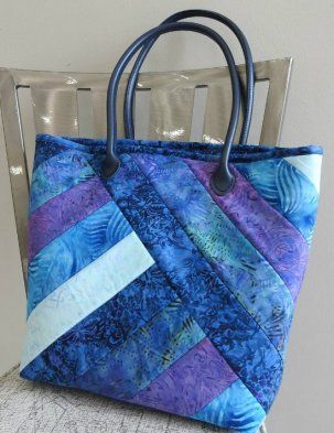 Free Projects & Patterns - RGA DESIGN QUILTS Quilted Tote Bags Patterns, Quilted Purse Patterns, Quilted Bag Patterns, Tote Bag Pattern Free, Bags Sewing, Diy Sac, Diy Bags Patterns, Bag Pattern Free, Tote Bags Sewing