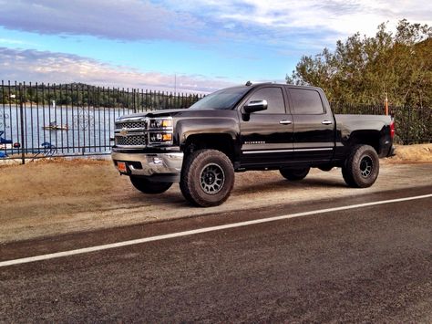 My 2014 Silverado project 35's 17' methods 5.5 cst Chevy Silverado Z71, Chevrolet 2015, 2016 Chevy Silverado, Silverado Z71, 2014 Silverado, Future Trucks, Dually Trucks, New Chevy, 2014 Chevy