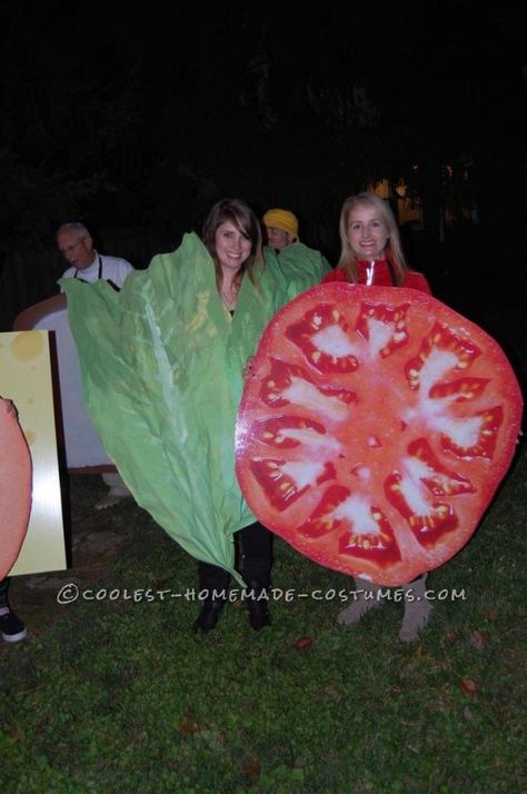 Lettuce Costume, Sandwich Costume, Pustni Kostumi, Sandwich And Chips, Living Deliciously, Chip Costume, Vegetable Costumes, Giant Human, Food Halloween Costumes