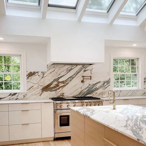 JEM Woodworking on Instagram: “White cabinets highlighted by skylights above, and warm, natural colored stained oak make this kitchen so bright and welcoming.…” Kitchen With Skylight, Kitchen Skylight, Skylight Kitchen, Stained Oak, Instagram White, White Cabinets, Maine House, Modern Kitchen Design, Modern Kitchen