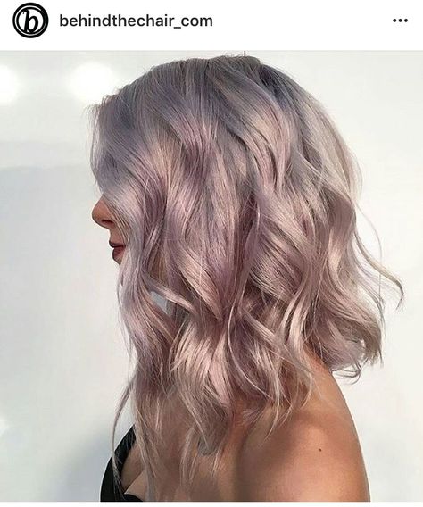 Metallic rose gold bob. Or Lob whichever Rose Gold Hair Brunette, Wedding Hair Colors, Gold Hair Colors, Blending Gray Hair, Rose Gold Hair, Hair Color And Cut, Rose Hair, Trending Hairstyles, Hair Inspiration Color