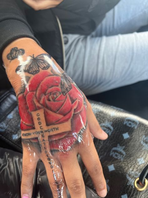 Best Friend Tattoos Men And Women, Brooklyn Frost Hand Tattoo, Dope Hand Tattoos For Women, Chucky Tattoo, Cute Thigh Tattoos, Hand Tattoos For Girls, Cute Hand Tattoos, Hand And Finger Tattoos, Pretty Hand Tattoos