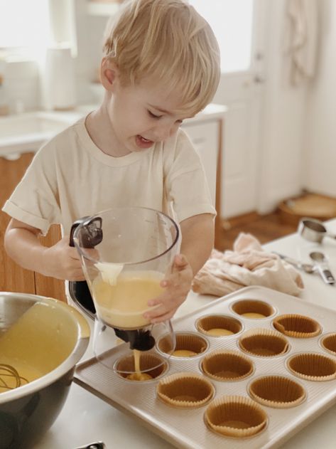 Baking With Toddlers, Childrens Baking, Store Bought Pie Crust, Kid Chef, Baking Classes, First Birthday Cake, Baking With Kids, Baking Cupcakes, Fun Cupcakes