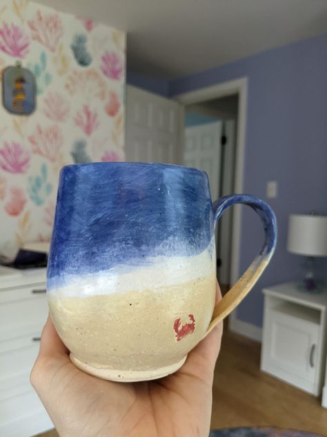 Pottery Painting Waves, Beach Pottery Painting, Beach Pottery Ideas, Pottery Painting Beach, Pottery Painting Sea, Underglaze Painting On Pottery, Mug Painting Ideas, Beach Mugs, Beach Cup