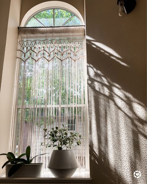 Macrame Window Hanging, Macrame Window Treatments, Boho Bathroom Window Treatments, Boho Windows, Macrame Aesthetic, Boho Window Treatments, Turkey House, Sage Decor, Macrame Window