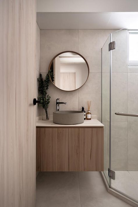 Minimalist Toilet Design, Warm Minimalist Bathroom, Minimalist Toilet, Japandi Interiors Bathroom, Japandi Bathroom Ideas, Bathroom Design Small Minimalist, Japandi Toilet, Scandinavian Interior Bathroom, Scandinavian Minimalist Interior