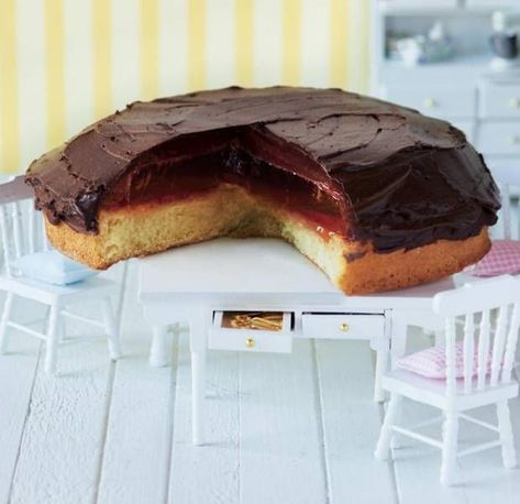 Giant Jaffa Cake, Jaffa Cake Recipe, Asda Recipes, Orange Jelly, Jaffa Cake, Dark Chocolate Ganache, Orange Marmalade, Eclairs, Marmalade