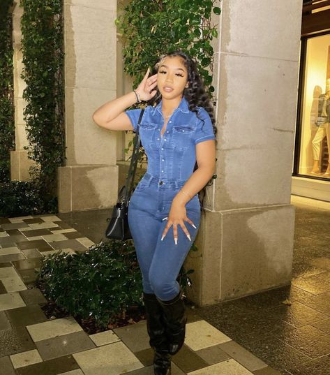 Denim Jumpsuit With Boots, Blue Jean Dress Outfit Black Women, Jean Romper Outfit Denim, Jean Bodysuit Outfit, Demin Jumpsuits For Women Outfit, Denim Bodysuit Outfit, Jean One Piece Outfit, Denim Romper Outfit Black Women, Blue Jean Jumpsuit Outfits