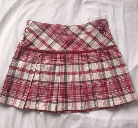 Guess Skirt, Goth Outfit, Plaid Skirt, 2000s Fashion, Dream Clothes, Kawaii Fashion, Look Cool, Dream Wardrobe, Aesthetic Clothes