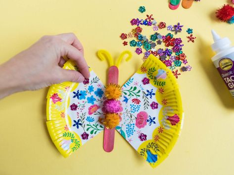 Floral Paper Plate Butterflies Craft | Fun365 Floral Paper Plates, Animal Craft, Kids Library, Wedding Projects, Party Planning Ideas, Floral Paper, Butterfly Crafts, Program Ideas, Classroom Inspiration