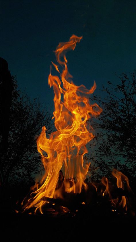 Fire Asthetics Photos, Fire Astethic Wallpaper, Feu Aesthetic, Dark Fire Aesthetic, Fire Element Aesthetic, Fuego Aesthetic, Fire Wallpaper Aesthetic, Fire Astethic, Flames Aesthetic