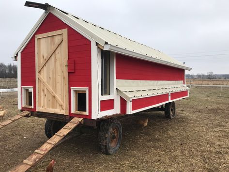 Wagon Chicken Coop, Chicken Wagon, Chicken Trailer, Coop On Wheels, Chicken Coop On Wheels, Chicken Coop Backyard, Herd Of Cows, Chicken Coop Blueprints, Hay Wagon