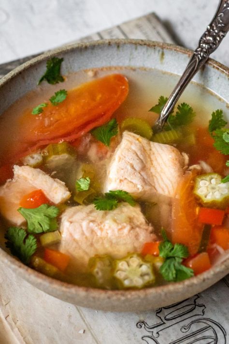 Sweet Sour Soup, Sweet And Sour Soup, Cooking Therapy, Salmon Soup, Canh Chua, Vietnamese Soup, Mlem Mlem, Sour Soup, Weeknight Dinner Recipes Easy