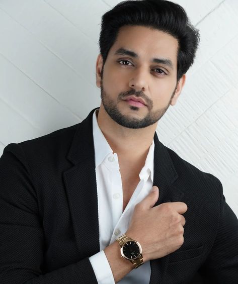 Shakti Arora, Danish Men, Best Couple Pictures, Best Couple Pics For Dp, Beautiful Eyes Images, Stylish Pic, Indian Wedding Couple Photography, Girly Dp, Cute Short Dresses