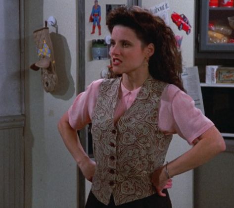 Elaine Benes, "The Shoes". One of my favorite outfits from the show <3 Elaine Benes Style, Julia Louis Dreyfus 90s, Elaine Seinfeld Outfits, Elaine Outfits, Seinfeld Outfits, Elaine Benes Outfits, Seinfeld Elaine, The 80s Fashion, Elaine Benes